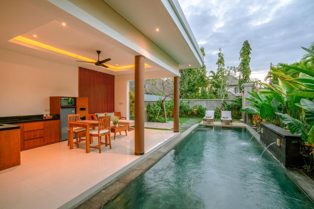 Kahayana Seminyak Villa Exterior photo